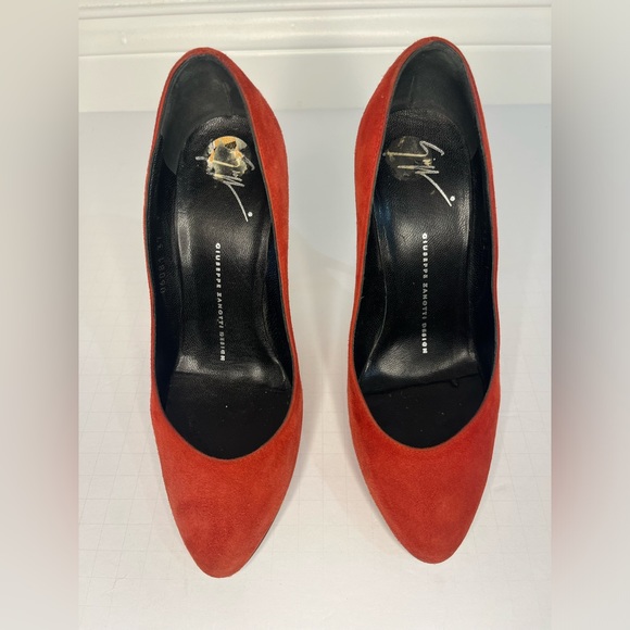 Giuseppe Zanotti Red Suede Heel - Picture 7 of 11